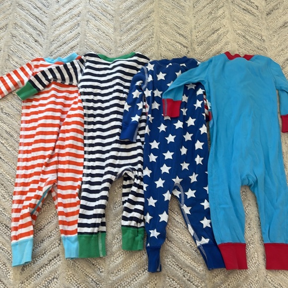 Hanna Andersson onesies -set of 4 - Picture 6 of 6